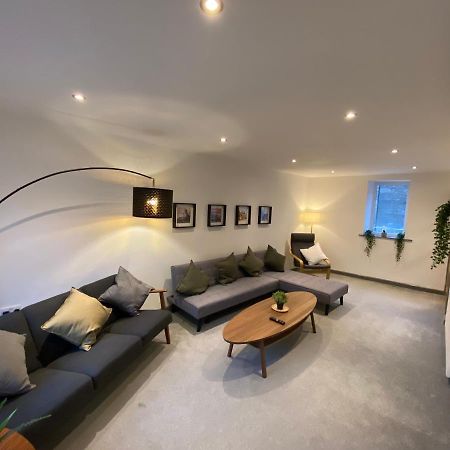 Spacious City Centre Property แลงคาสเตอร์ ภายนอก รูปภาพ