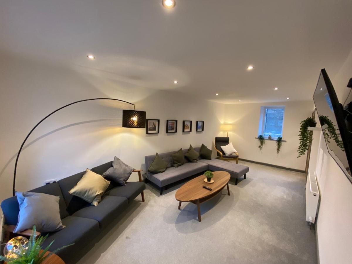 Spacious City Centre Property แลงคาสเตอร์ ภายนอก รูปภาพ