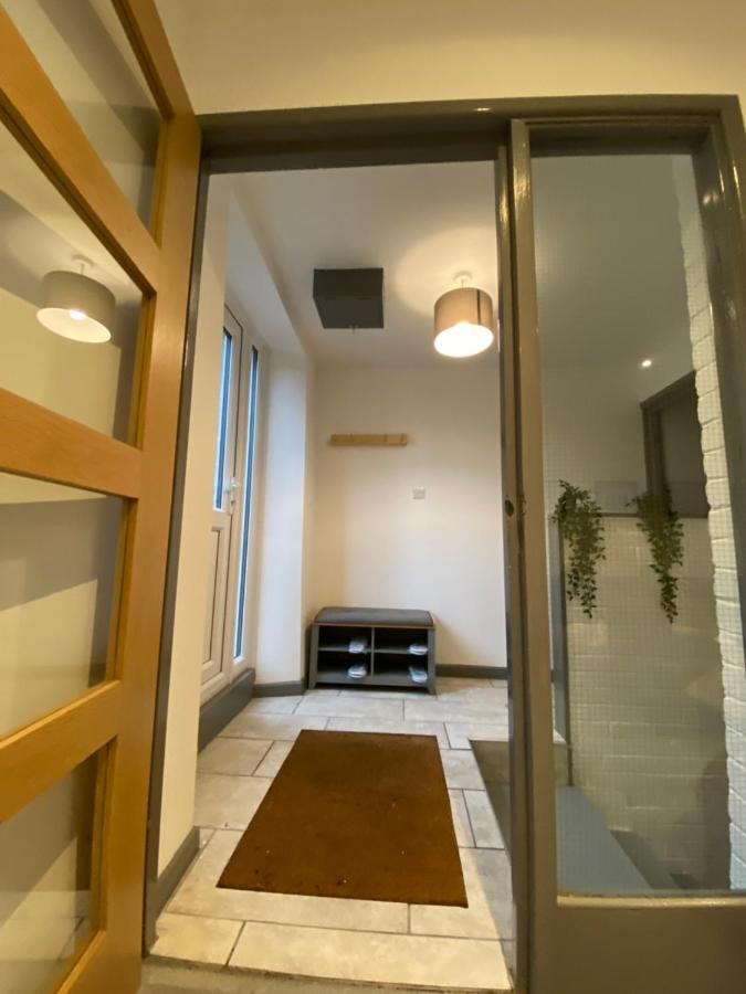 Spacious City Centre Property แลงคาสเตอร์ ภายนอก รูปภาพ